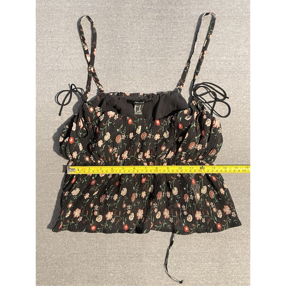 Forever 21‎ Women's Floral Smocked Crop Top Medium Black Floral Tie Strap Boho